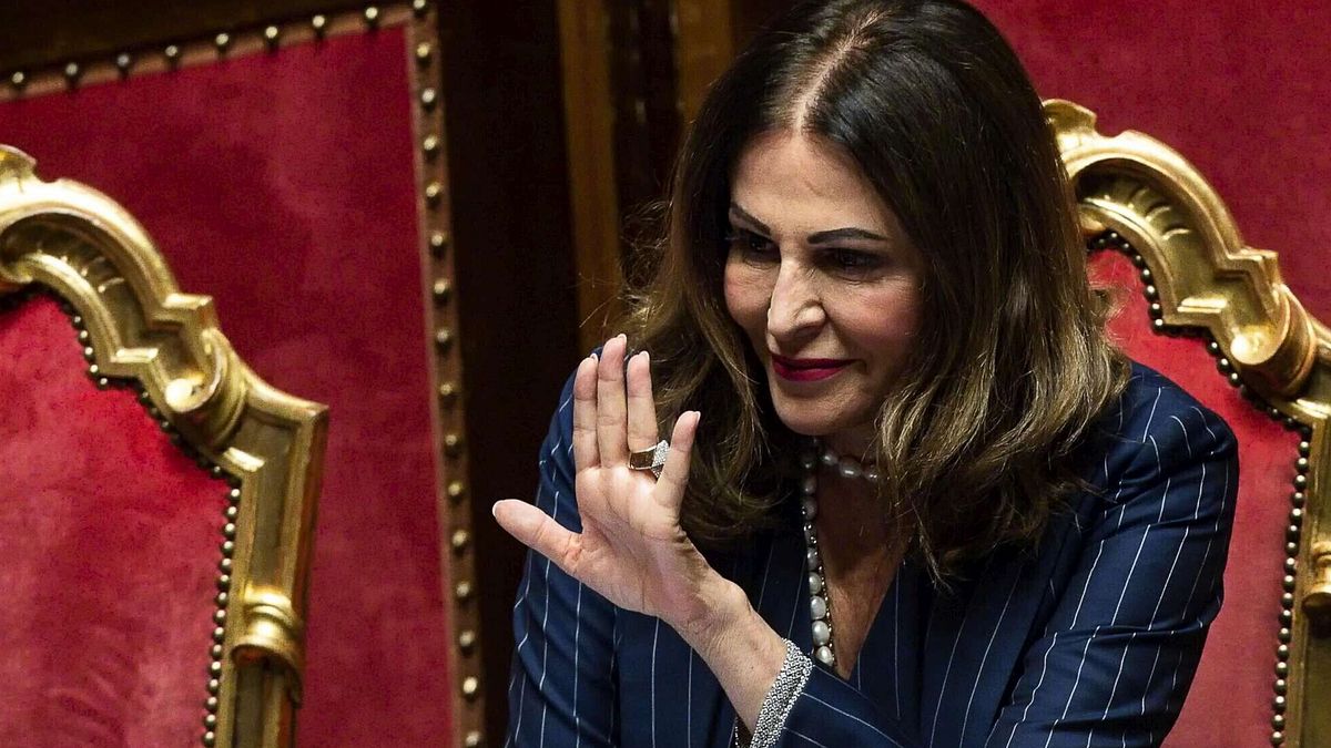 Hükümet, Daniela Santanchè istifa etti
