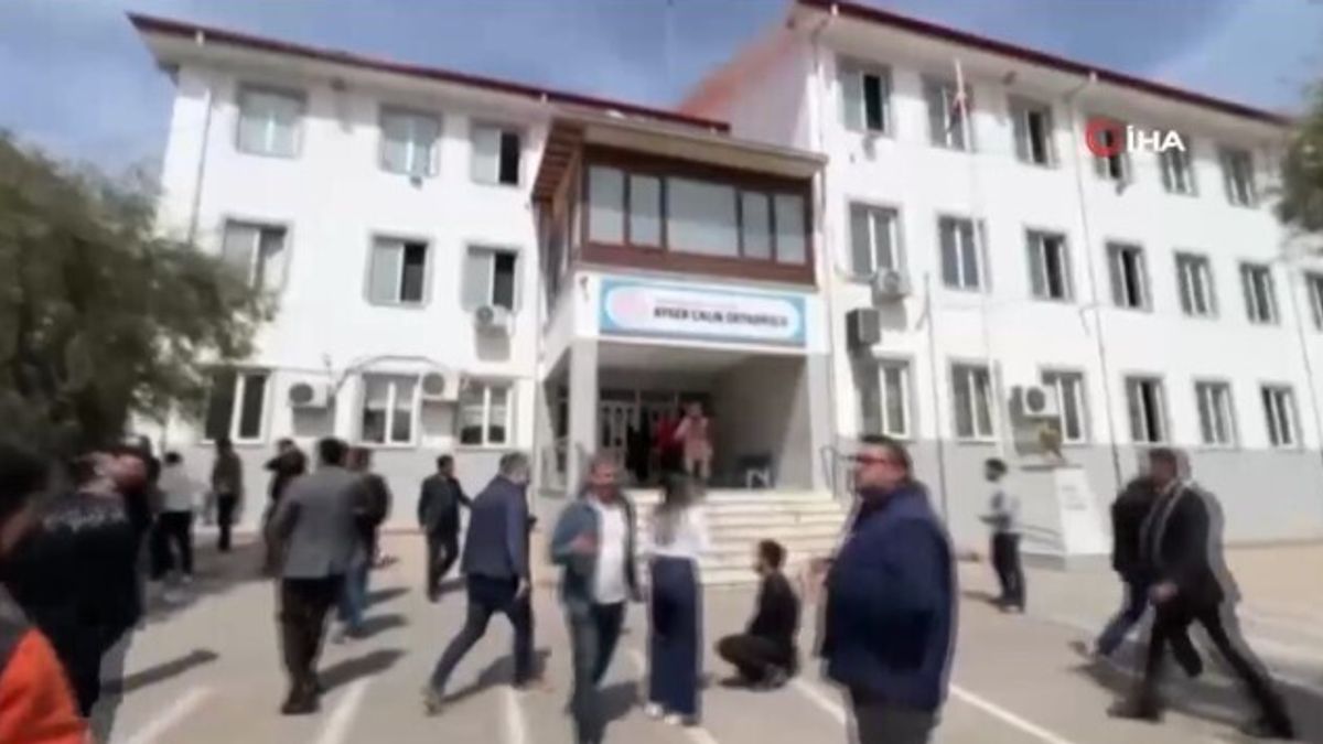 16 yaşındaki Türkiye'de okula ateş açıldı: “Ölü ve yaralı var”