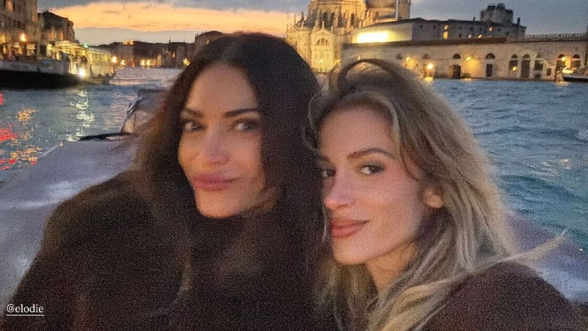 Elodie ve Franceska Nuredini için İbiza'da öpücükler