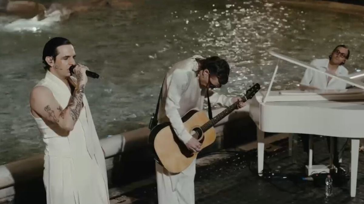 Trevi Çeşmesi'nde sürpriz gösteri