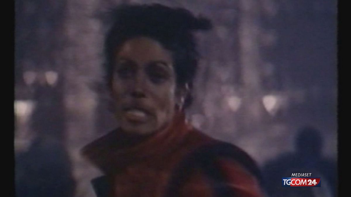 Michael Jackson biyografisine sert eleştiri