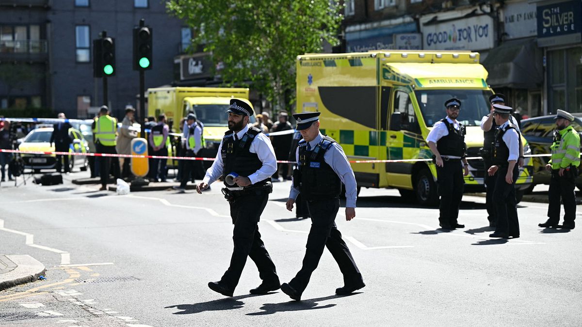 Londra Yahudi mahallesinin kalbinde bıçaklanıyor: Silahlı bir adam tutuklandı