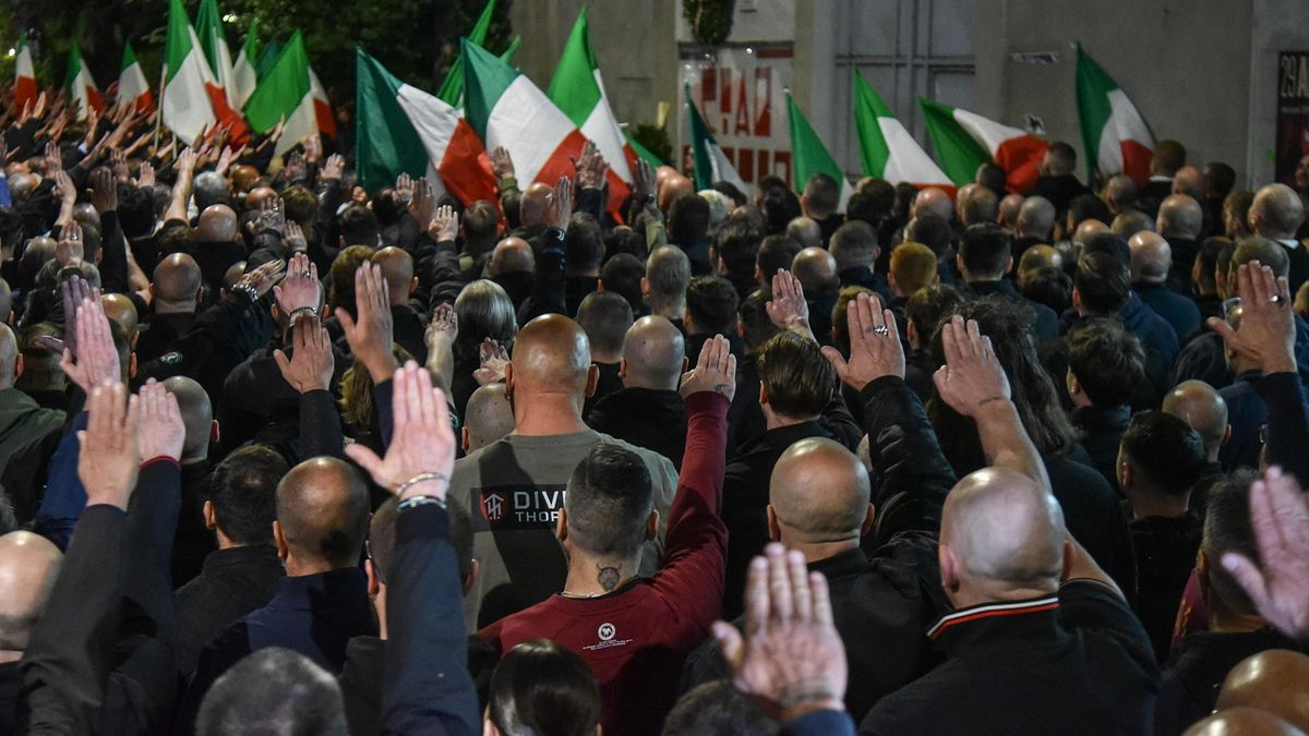 Milan, 2 bin kişilik Ramelli geçit töreninde: Roma selamıyla kapanış