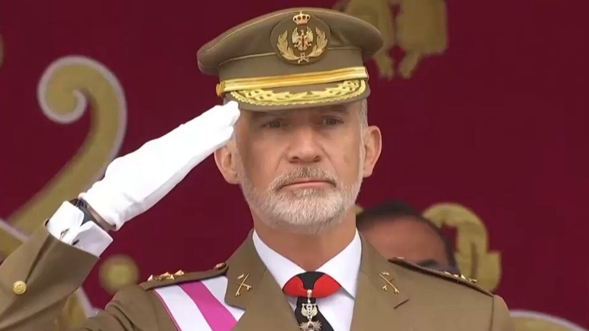 Felipe'nin şaşkın bakışları internette dolaşıyor