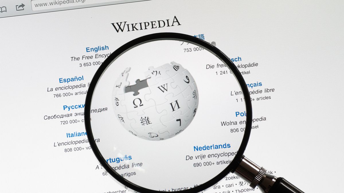 Wikipedia, 700 gönüllünün grevi yapay zekanın geleceğini baltalıyor