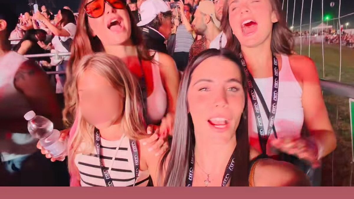 Chanel Totti Ultimo konserinde, Isabel'e olan etkileyici bağlılık