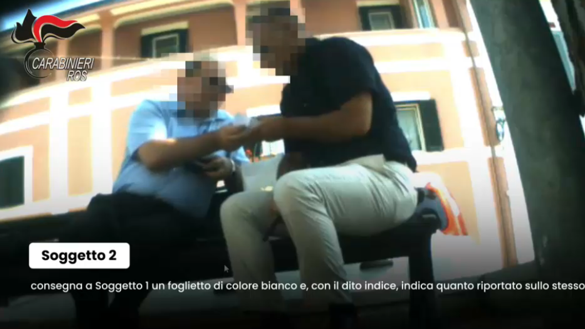 çok gizli bilgileri çalıp Ruslara sattılar