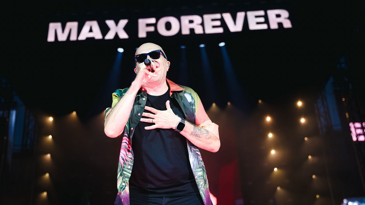 Max Pezzali, la doppia data a San Siro chiude il tour negli stadi