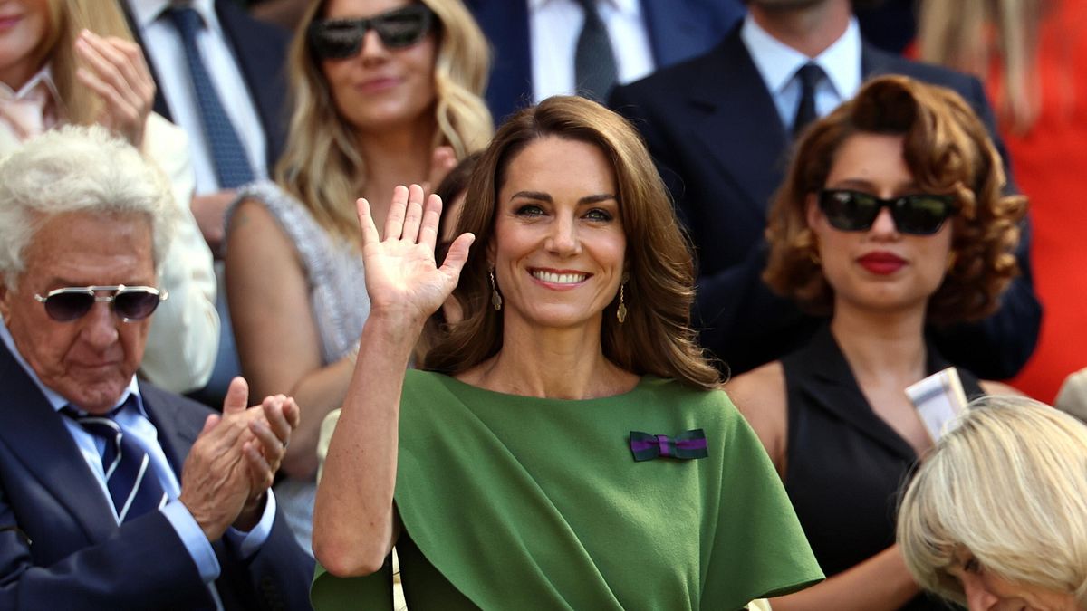 Kate Middleton ve William çocuklarıyla birlikte final için tribünde