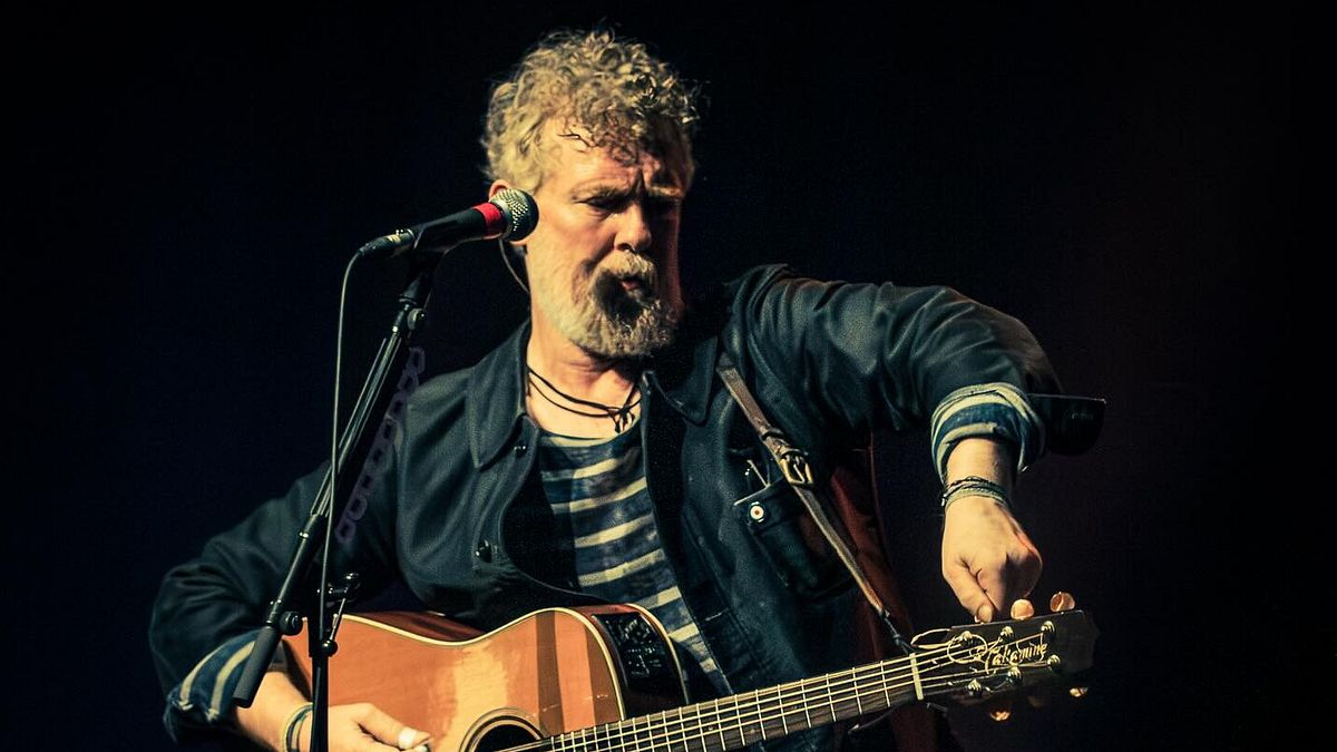 Güle güle Oscar ödüllü şarkıcı-söz yazarı Glen Hansard motosiklet kazasında hayatını kaybetti