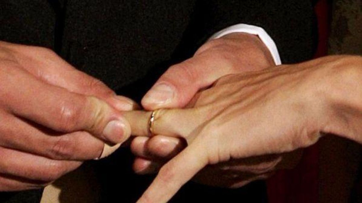 La California vieta i matrimoni ai minorenni ma oltre 30 Stati Usa li consentono ancora