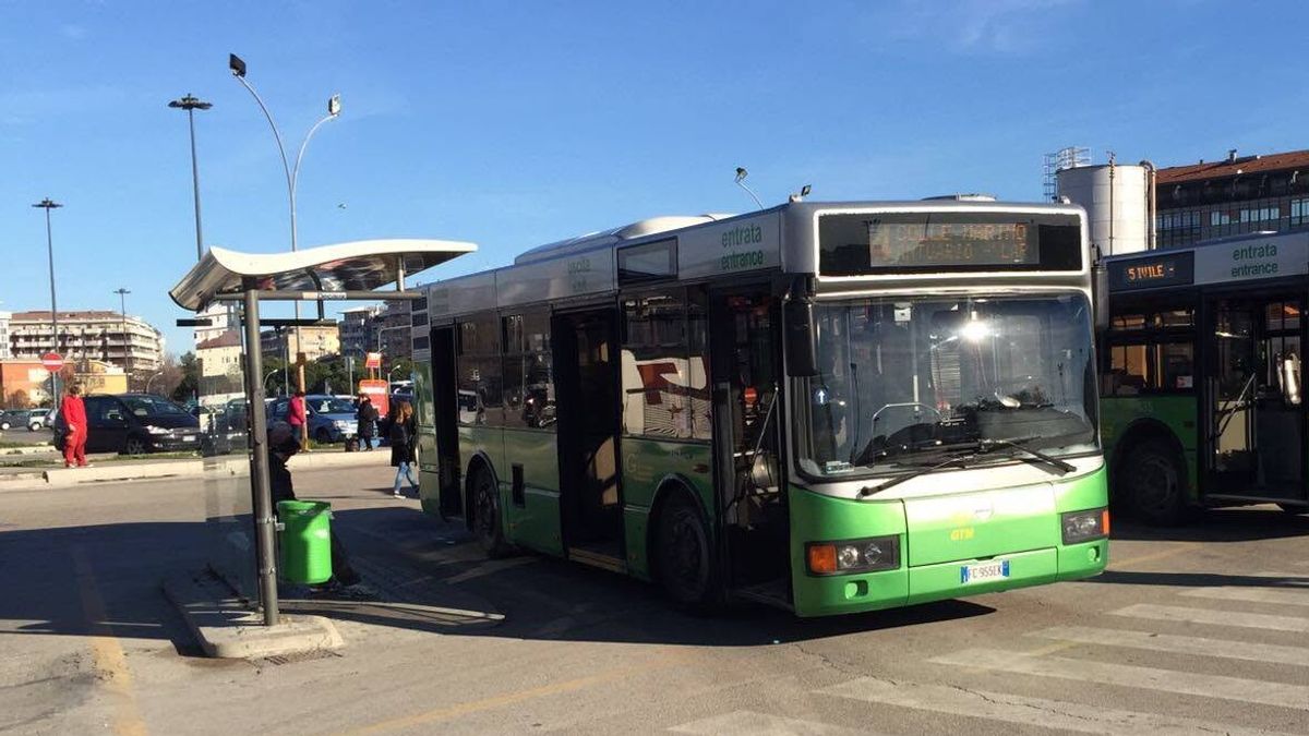 Pescara, investita da un pullman al terminal bus: morta 71enne