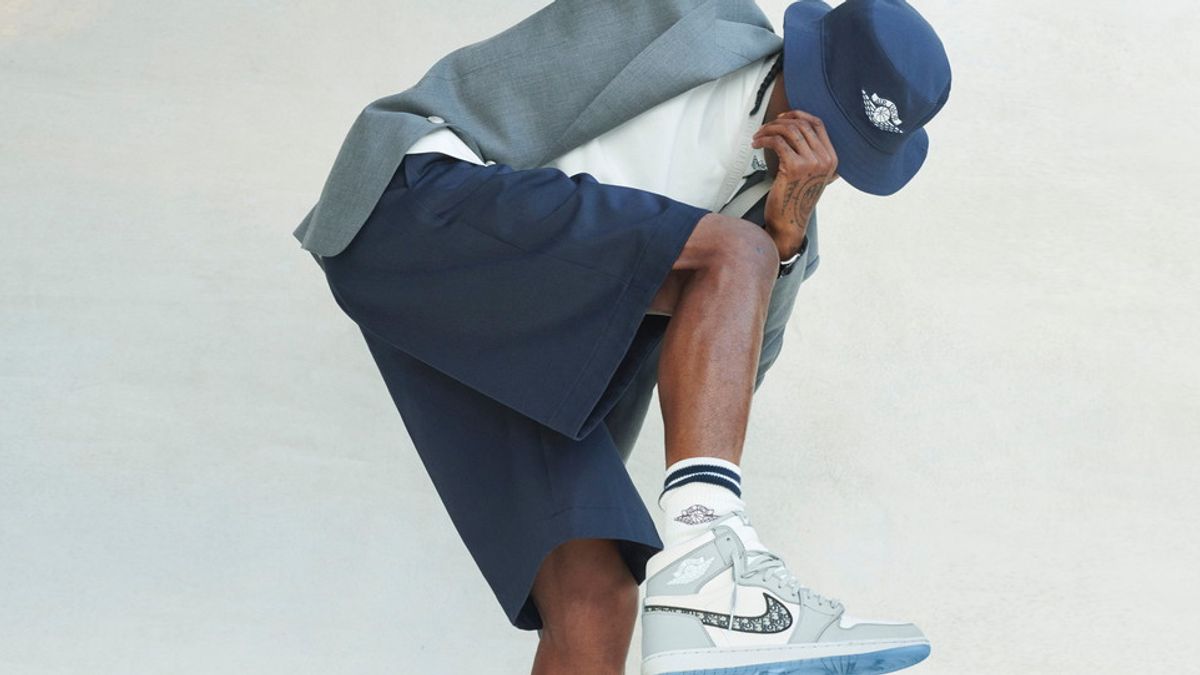 Moda uomo: Travis Scott interpreta una collezione speciale ispirata al ...