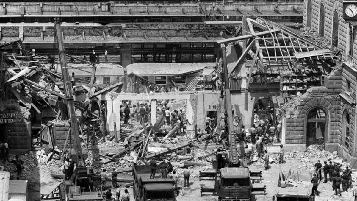 La strage di Bologna, 45 anni dopo: il ricordo di quel terribile 2 agosto di sangue