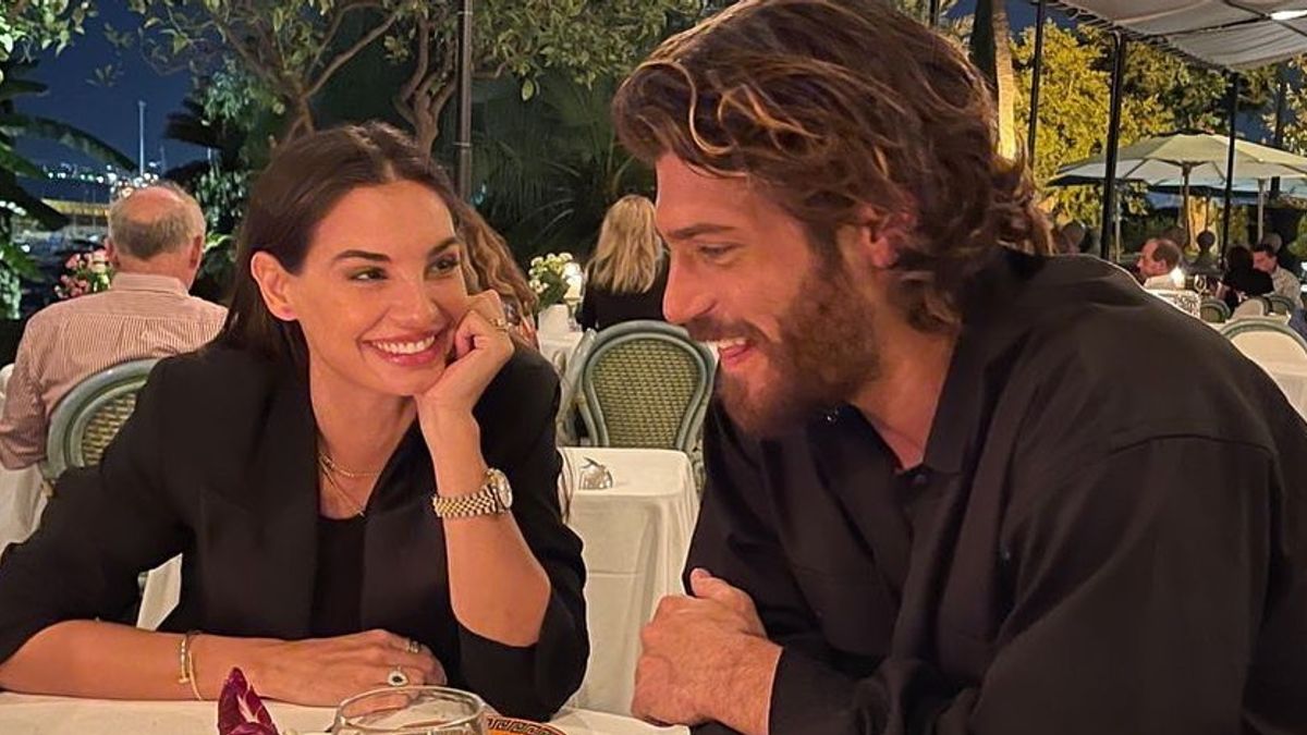 Can Yaman e Francesca Chillemi a cena a Palermo, che intesa! - Tgcom24