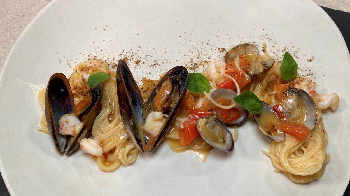 Capellini ai frutti di mare con polvere di agrumi