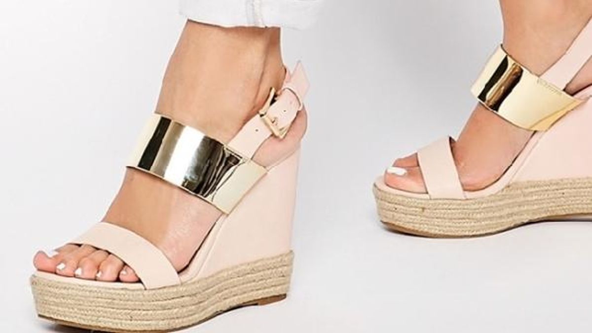 Scarpe a zeppa alte store
