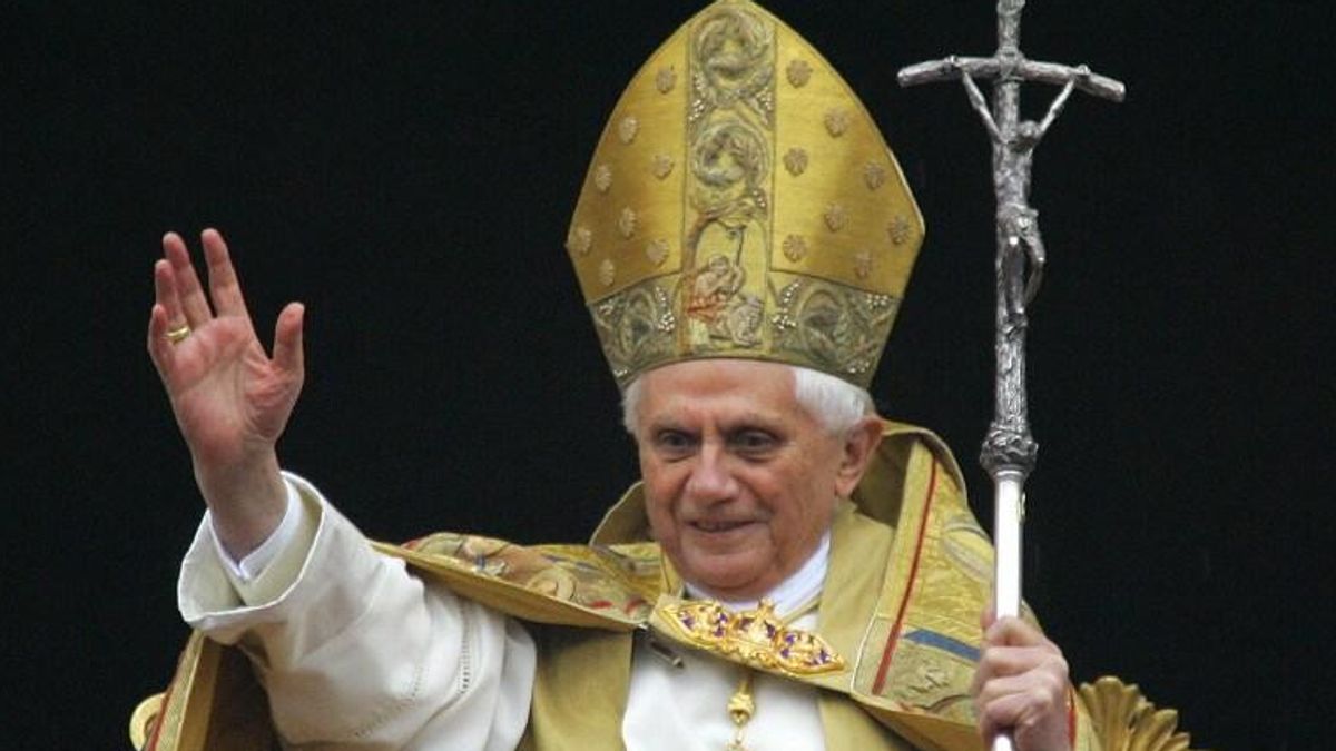 Morte Ratzinger, la sua vita nel Rogito sepolto assieme a lui