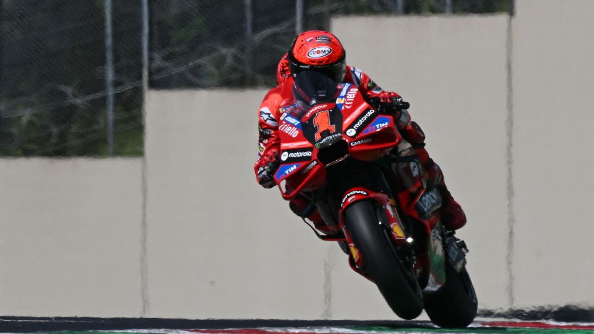 MotoGP, GP Italia: Bagnaia da record, pole davanti ai fratelli Marquez