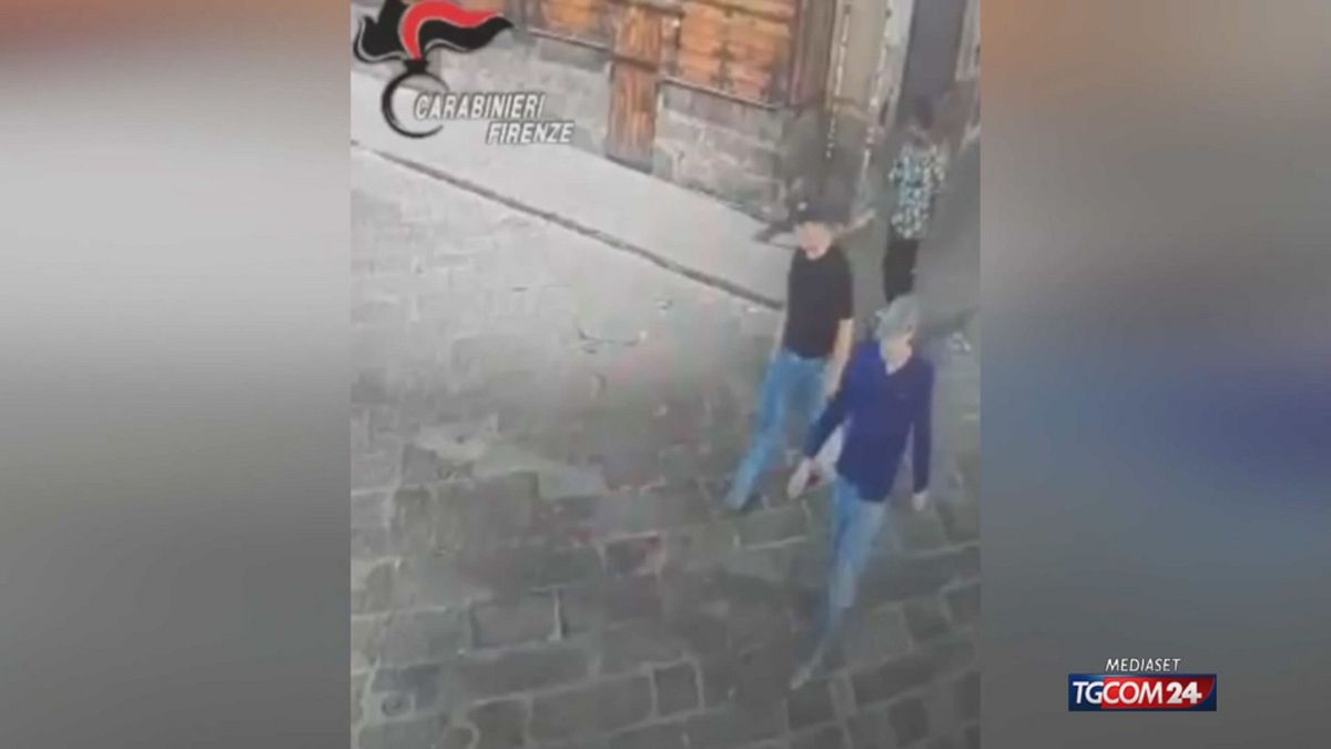 Firenze, Imbrattate Le Colonne Del Corridoio Vasariano