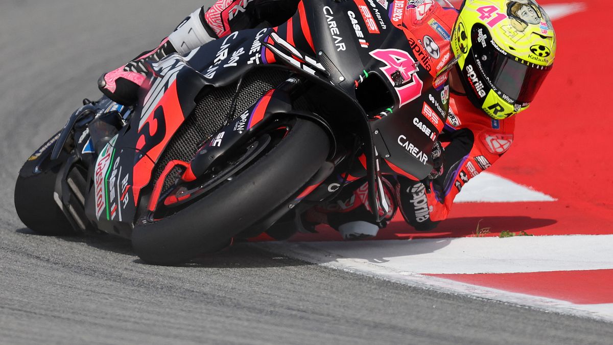 MotoGP Catalogna, Aprilia al comando anche nelle Libere 2