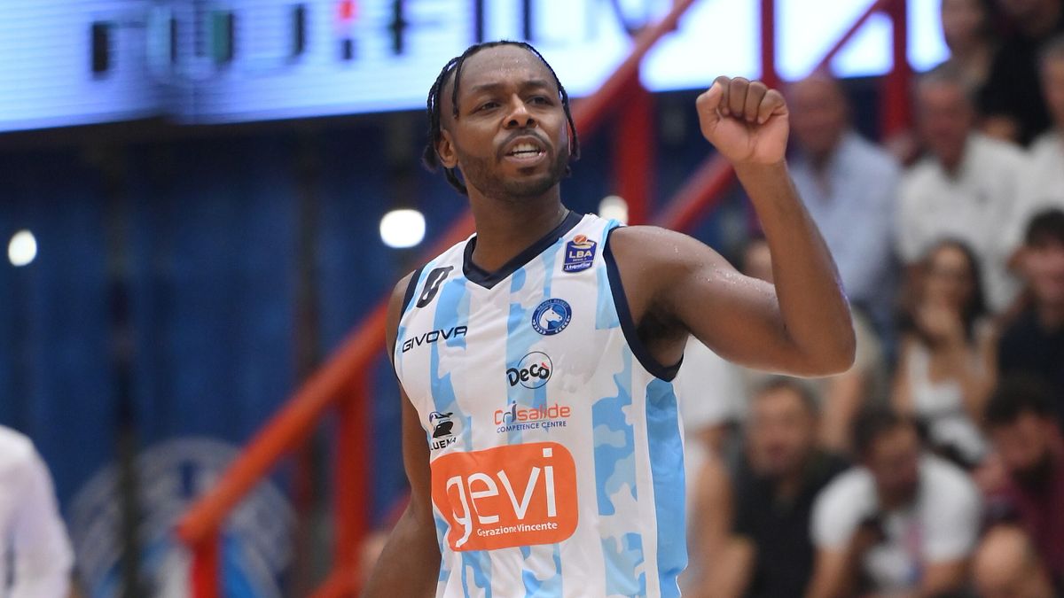 Jacob pullen (GEVI NAPOLI) mvp della 7a giornata