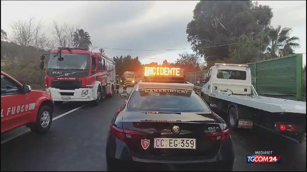 Strage di giovani in Calabria, 4 morti in un incidente