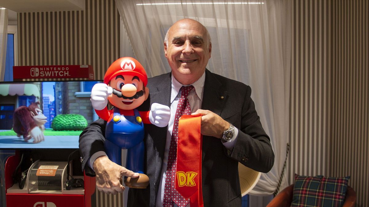 Una cravatta firmata per Donkey Kong