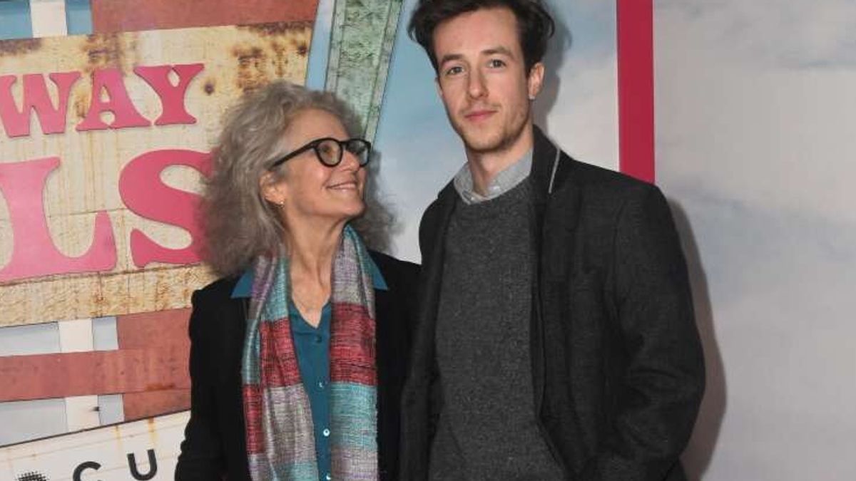 Fotogallery - Debra Winger torna sul red carpet ed è... irriconoscibile