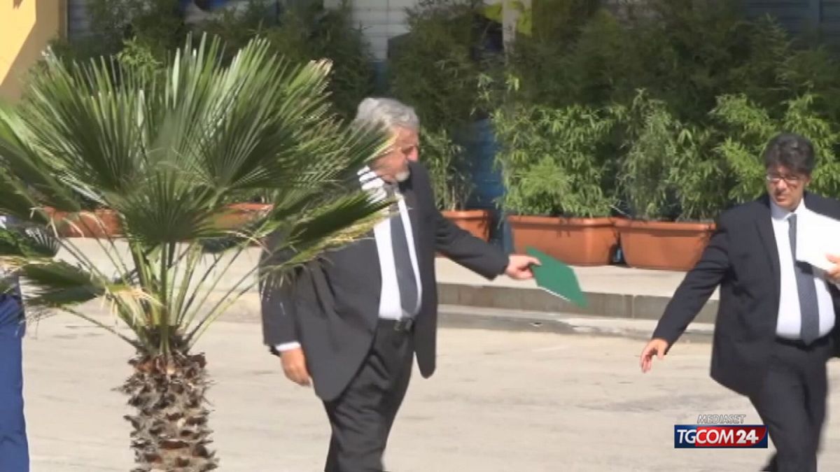 Puglia, la giunta Emiliano in bilico