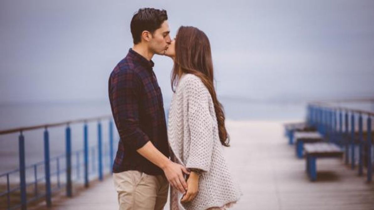 Sevgililer Günü'nde öpücükleri unutmayın!