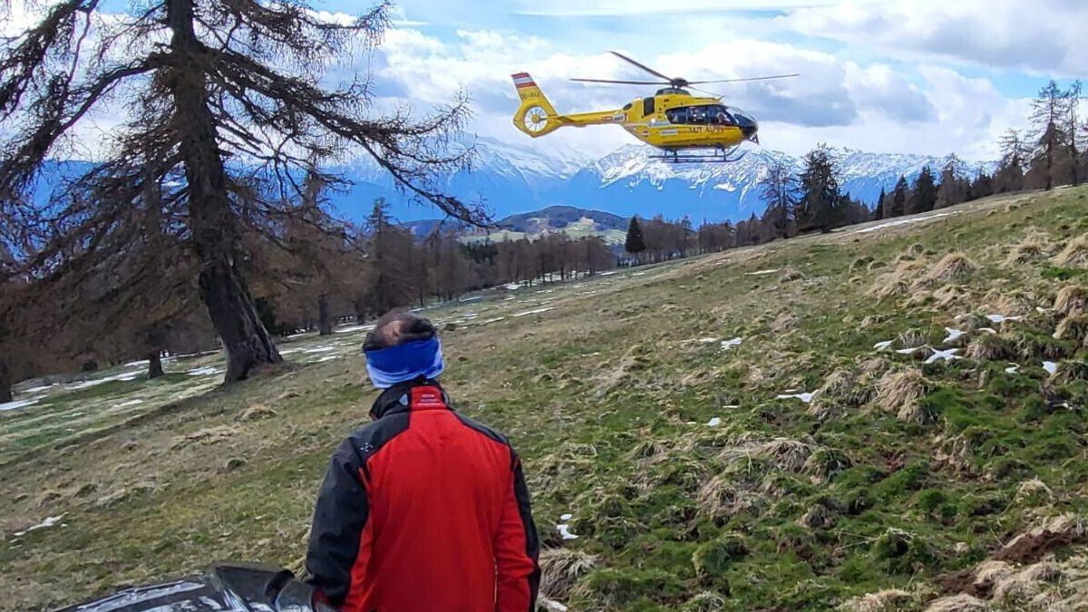 Sondrio, cade e precipita per 100 metri: muore escursionista 62enne