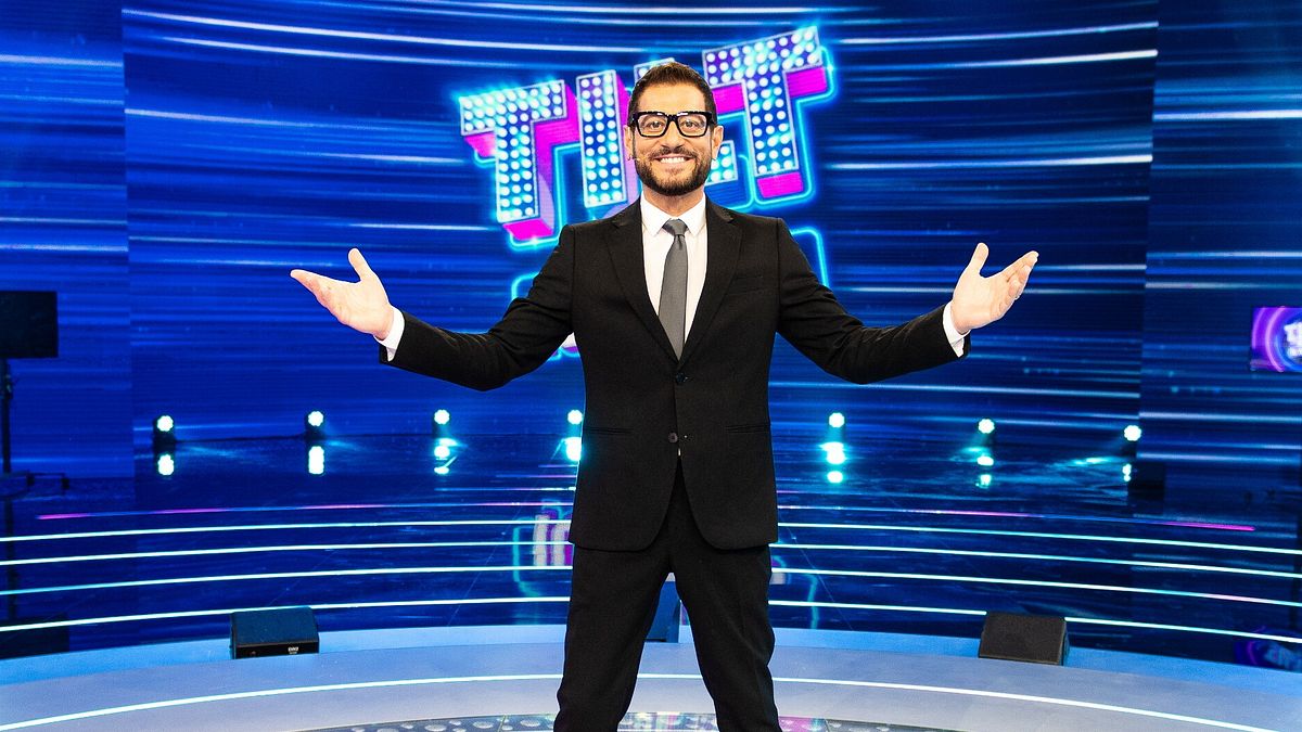 Enrico Papi yeni programı Tilt ile geri döndü: röportaj