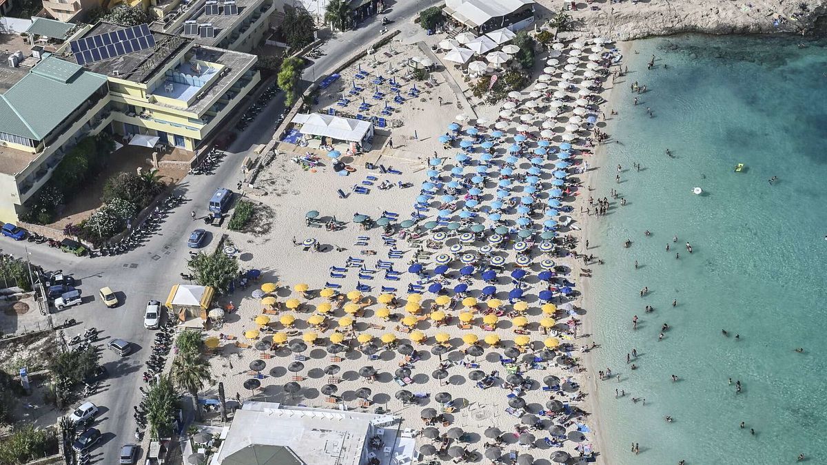 観光業、イタリアの夏は記録的な数百万の観光客