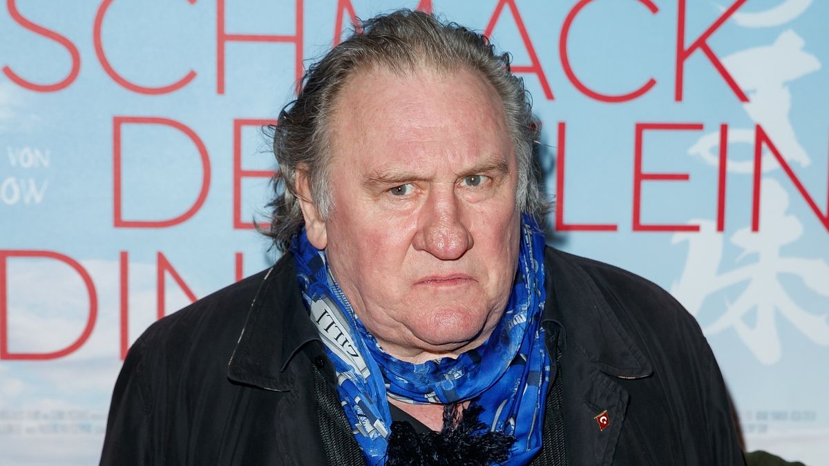 Request of criminal proceedings against Gerard Depardieu for the rape of Charlotte Arnould