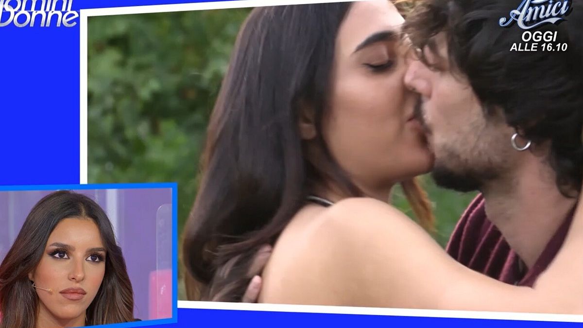 “Erkekler ve Kadınlar”, Michele Veronica'yı ikinci kez öpüyor