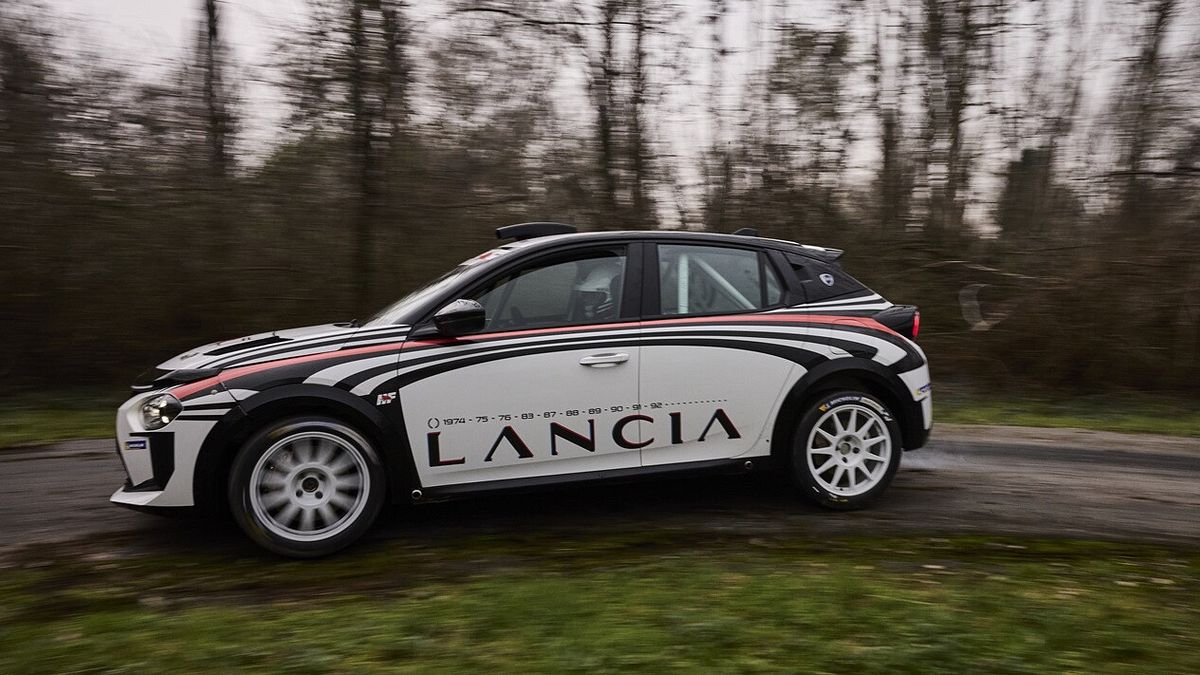 Lancia Ypsilon mitinglere geri dönüyor