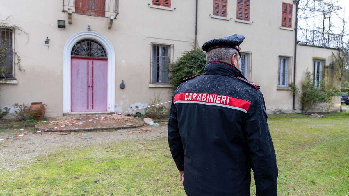 Ferrara'daki tarihi konutun balkonu okul gezisi sırasında çöktü: 2 yaralı