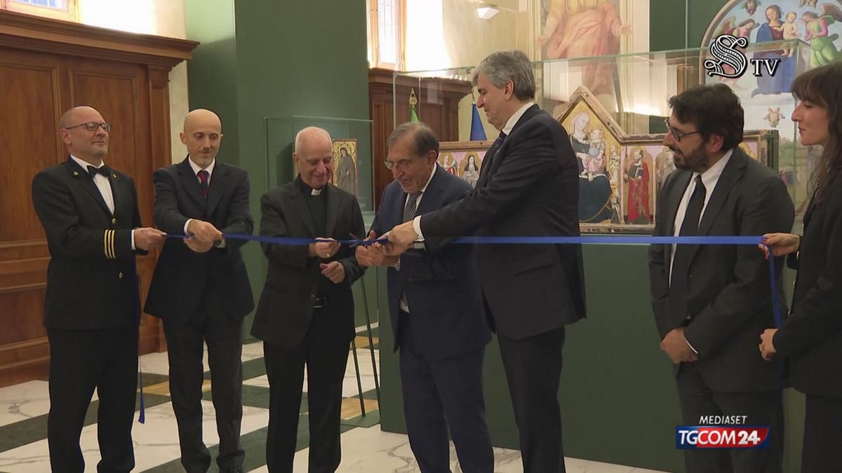“Cimabue ve Perugino arasında St. Francis” sergisi Senato'da açıldı