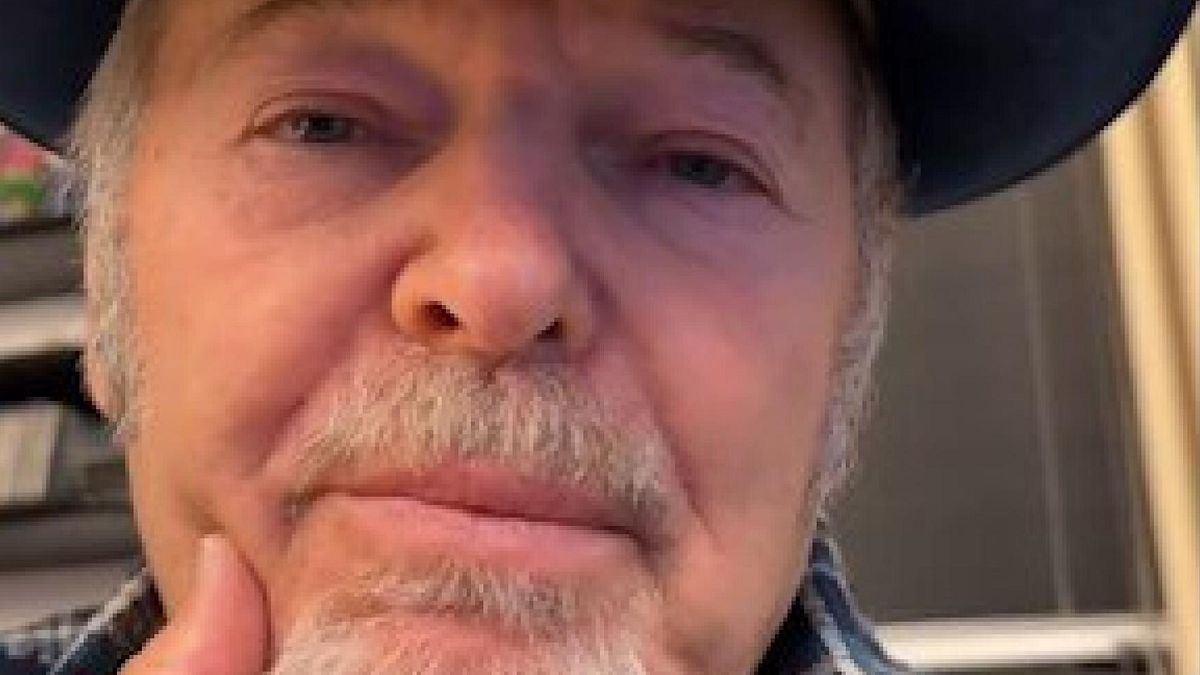 Vasco Rossi Slams Salvini Over New Traffic Code - News Directory 3