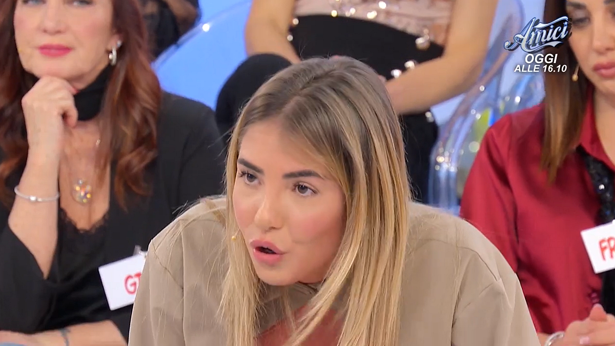 “Erkekler ve Kadınlar”, Martina De Ioannon, Gianmarco ile stres atıyor