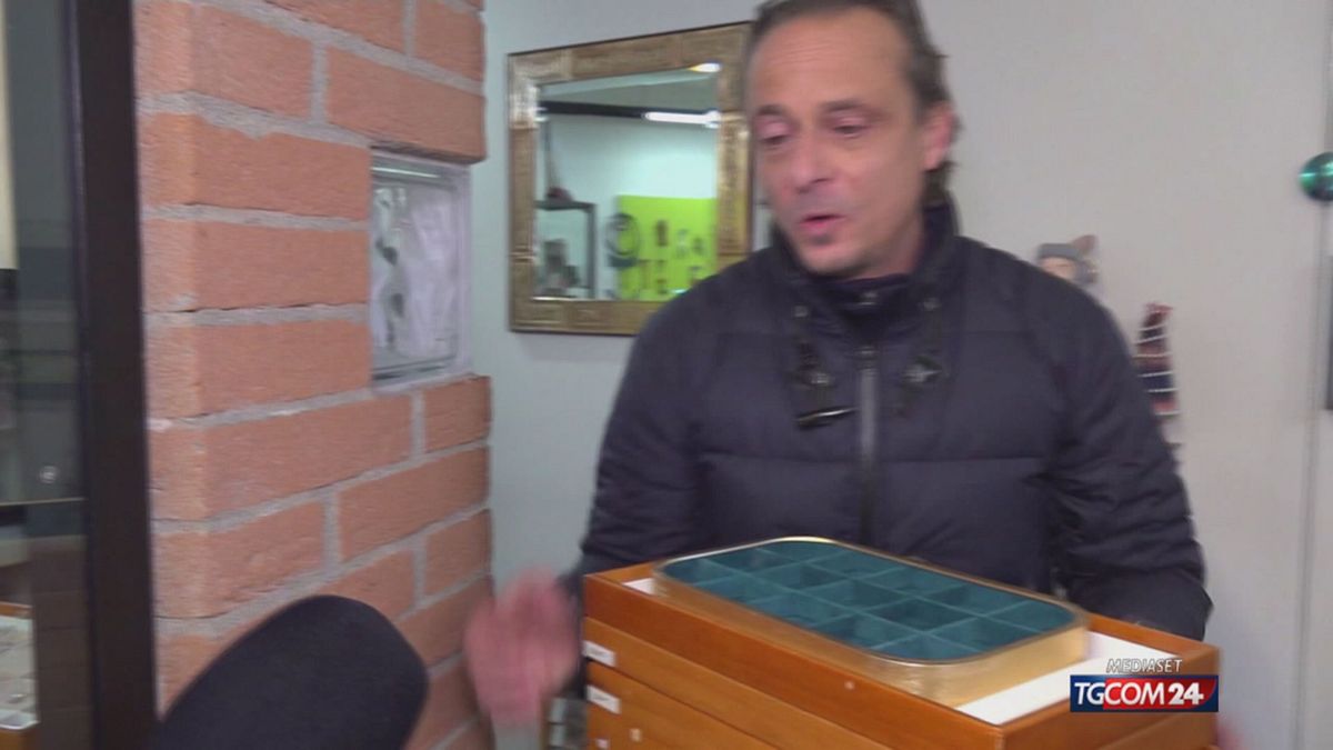 “Eşim dövdü ve tehdit etti”