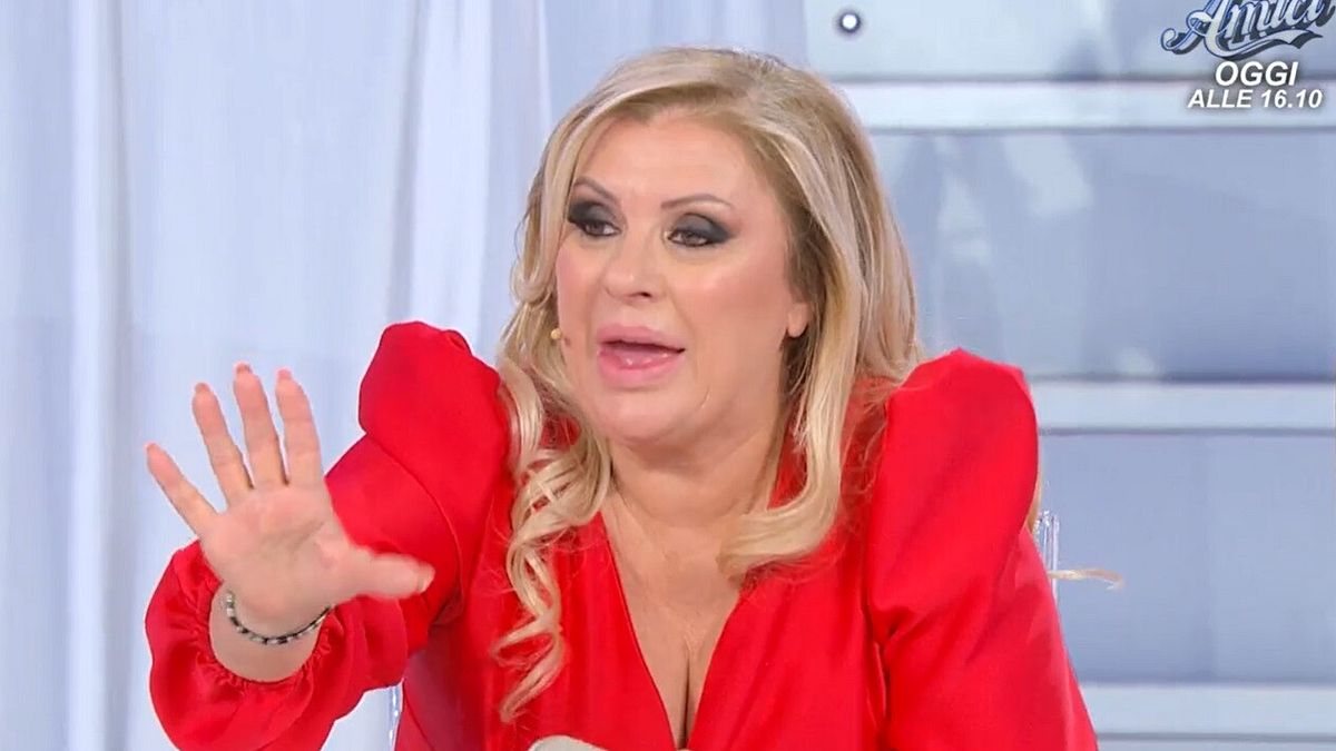 “Erkekler ve Kadınlar”, Tina Cipollari Gianluca'ya karşı: “Hareket”