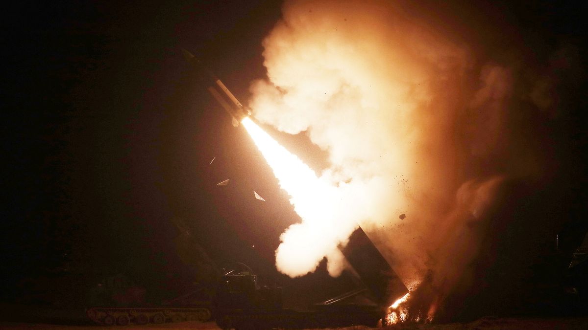 massiccio attacco russo su kiev vittime mosca stila una lista di russofobi dell occidente c 232 mattarella nell elenco anche merz macron e rutte nato