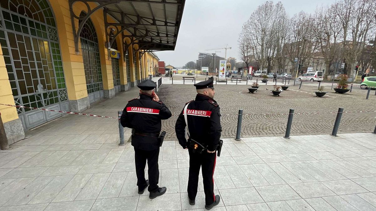 Alessandria, scooter'ı çalmak istediler: istasyonda öldürüldü