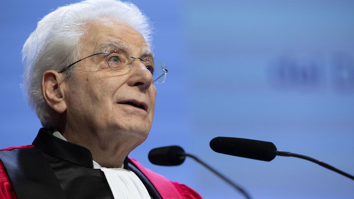 Mattarella AB'yi sallar ve misk için bir ok başlatır