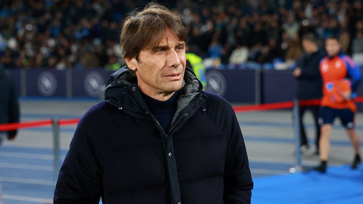 Napoli, la prima minifuga senza giocare: per Conte tre punti uguale ...