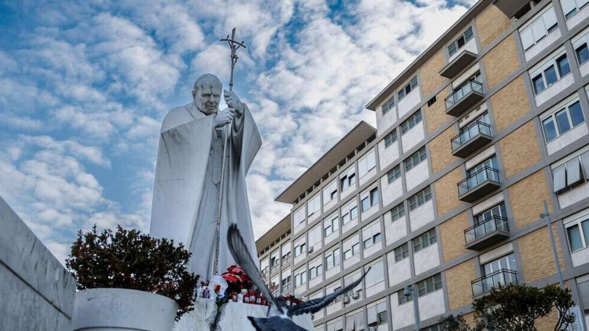 Papa Francis için yeni solunum krizleri yok