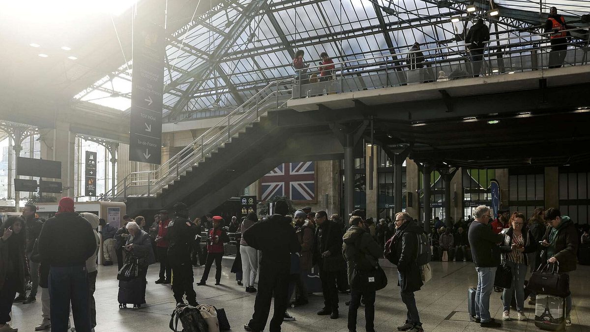 Paris, İkinci Dünya Savaşı'nın Bombası Pistlerde