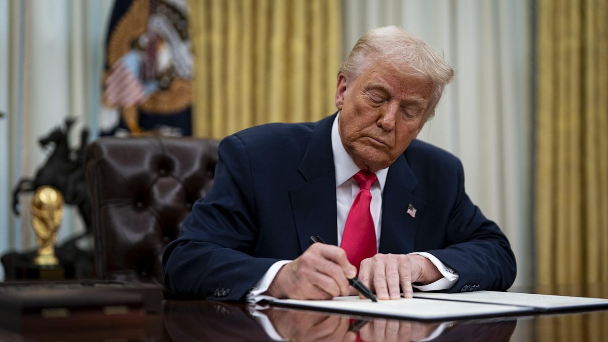 Fransız Yardımcısı İddialar Özgürlük Heykeli, Trump
